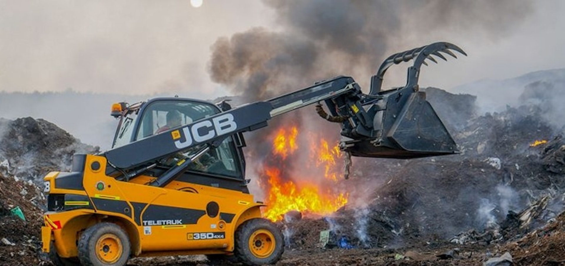 JCB’s Teletruk Joins The Front Line At Staffordshire Fire And Rescue.