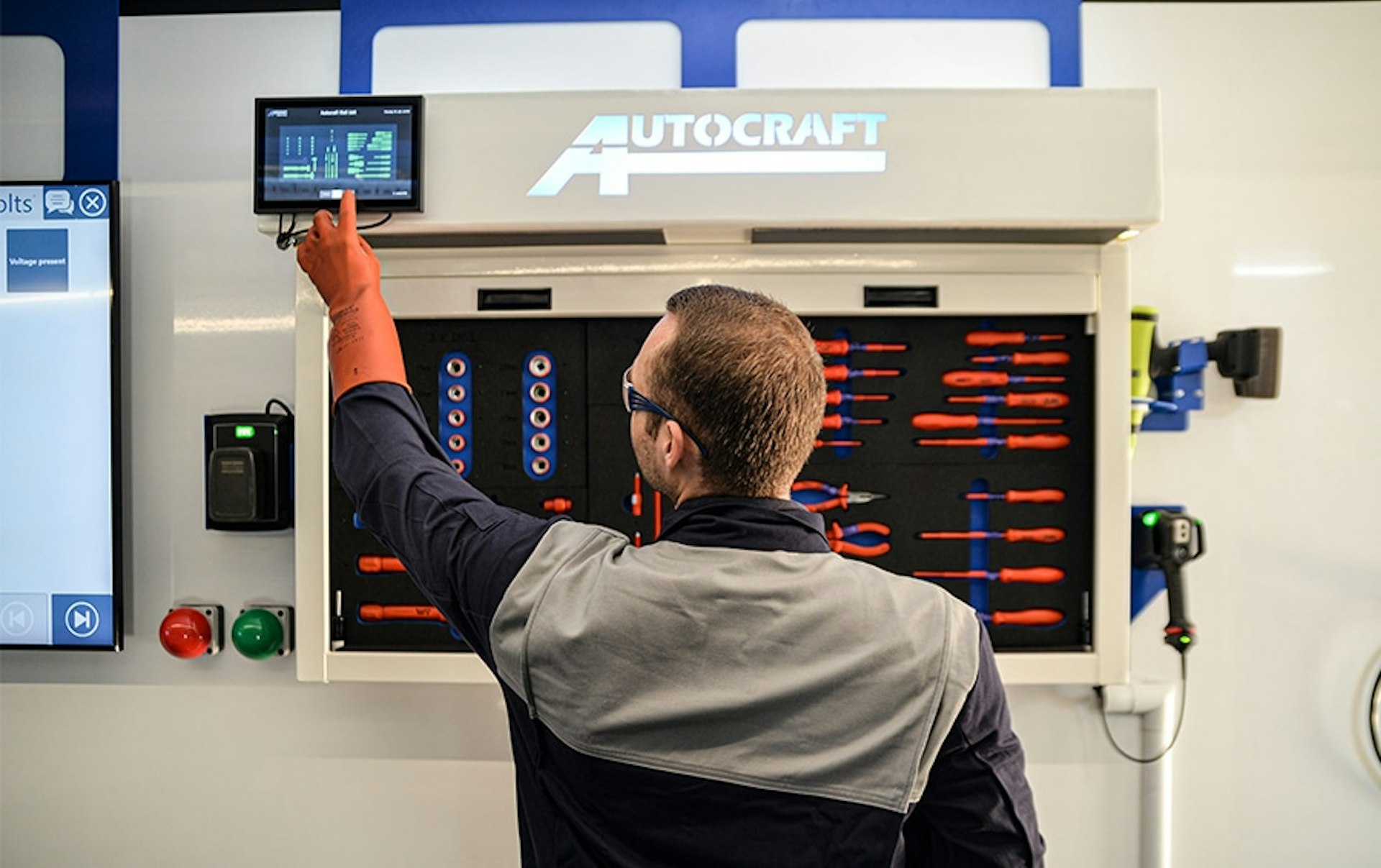 Autocraft secures £24 million finance deal to accelerate international EV growth strategy