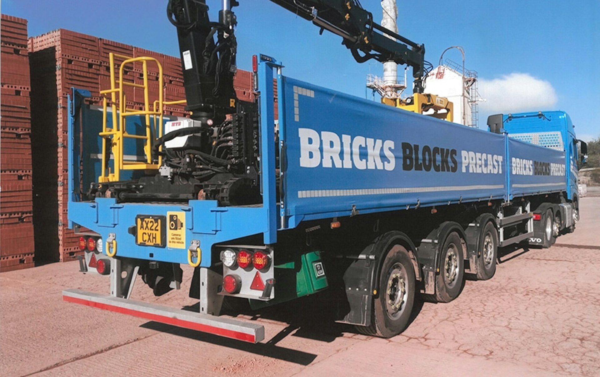 Forterra collaborates with SDC Trailers on 40 new brick-spec platform trailers