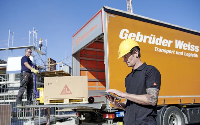 Gebrüder Weiss and Sika: success through real-time planning.